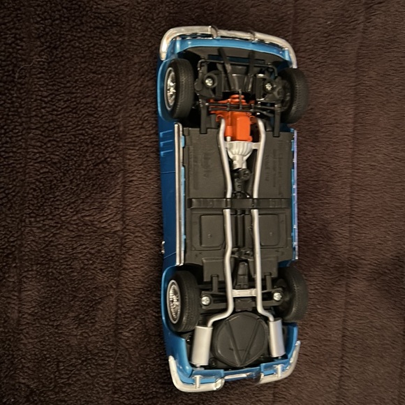 1965 all metal with rubber tires scale 1/18 - Picture 3 of 14